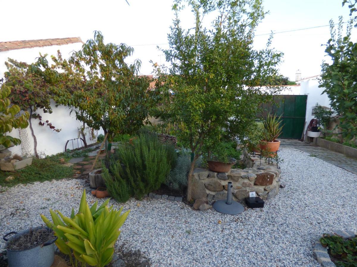 Solar Da Cumeada Bed & Breakfast Reguengos de Monsaraz Exterior foto